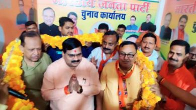 Photo of चढ़ रहा चुनावी पारा भाजपा प्रत्यासी अशोक जायसवाल के प्रचार में सासंद संग जुटे ‘मोती सिंह’