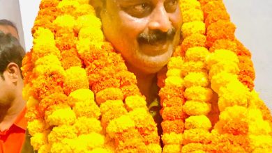 Photo of मौषम ने बदली करवट, अब तनुज शोपिंग माल के पीछे मैदान पर ही होगा शपथ ग्रहण समरोह