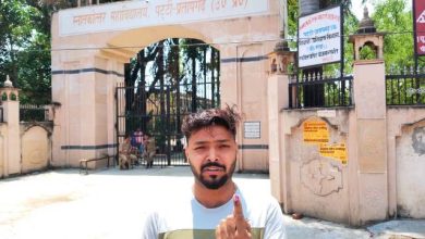 Photo of वोट देकर निकले युवा मतदाता ने गाँव लहरिया के रिपोर्टर से कह दी बड़ी बात