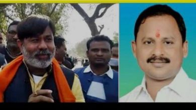 Photo of मुस्लिम वोटों के सहारे भतीजे क़ो प्रमुखी दिलाने में कामयाब हो ही गए पूर्व विधायक भाजपा नेता धीरज ओझा