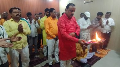 Photo of नगर पंचायत कार्यालय में धूम-धाम से मनाई गई दीपावली,रोशन हुआ पक्का तालाब