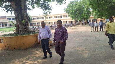 Photo of निरीक्षण को पहुँचे जिलाध्यक्ष विद्यालय निरीक्षक
