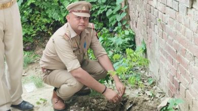 Photo of पट्टी : पुलिसकर्मियों ने “एक पेड़ माँ के नाम” की मुहीम को बढ़ाया आगे 