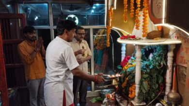 Photo of जेष्ठ के तृतीय बड़े मंगल को हनुमान मंदिर चिलबिला पर भक्तों की उमड़ी भीड़