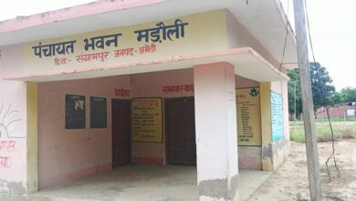 Photo of मड़ौली पंचायत में एक बजे के बाद लगी चौपाल, ग्रामीणों में आक्रोश