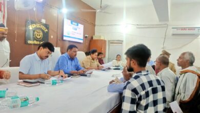 Photo of जिलाधिकारी ने सुनीं शिकायतें, मौके पर दिए निस्तारण के निर्देश