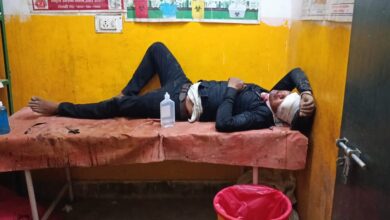 Photo of सड़क हादसे में दो युवक गंभीर घायल, जिला अस्पताल रेफर
